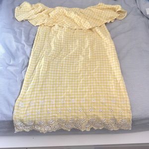 Yellow dress, great for summer!
